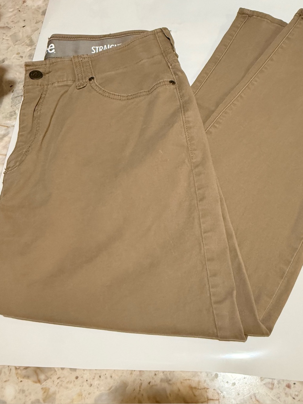 Lee Men’s Regular Fit Straight Beige Medium Wash Stretch Denim Jeans